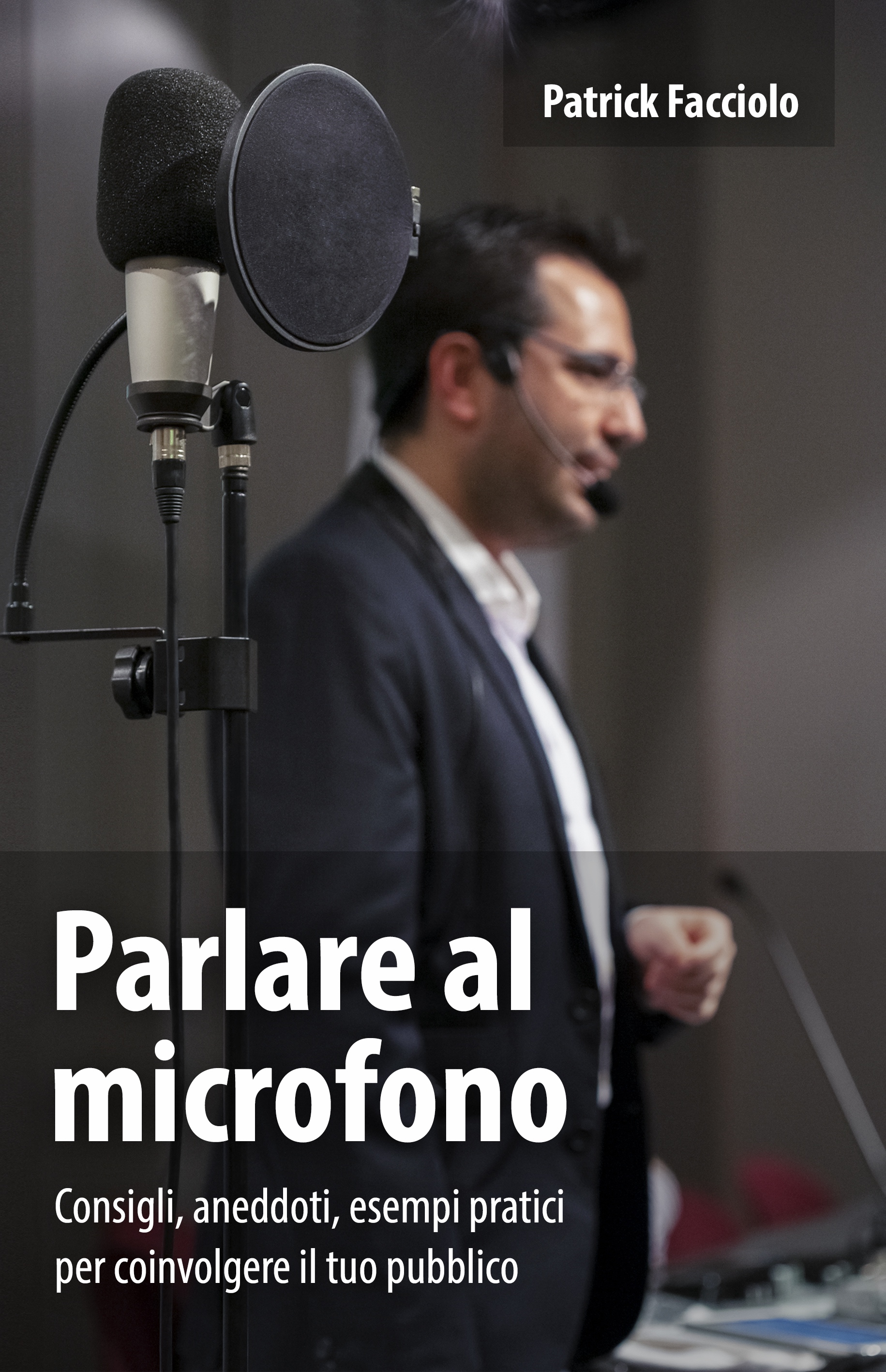 Libro Parlare al microfono