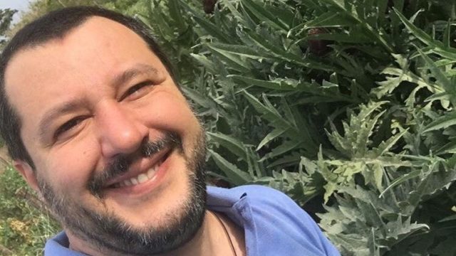 Metafore e regola del “tre”: la foto di Matteo Salvini e la proposta del Pd ai Cinquestelle