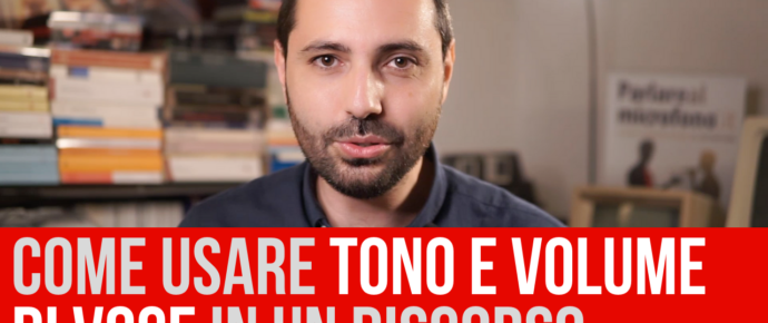 Come usare tono e volume di voce quando parliamo in pubblico