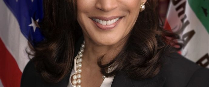 Come comunica Kamala Harris, la candidata vicepresidente di Joe Biden